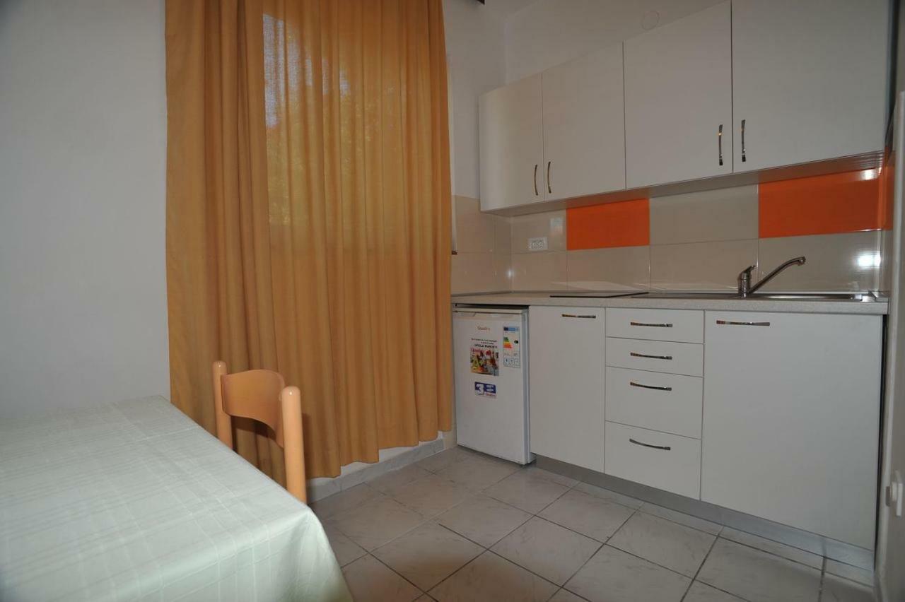 Apartmani Jadranka Viganj Exterior photo